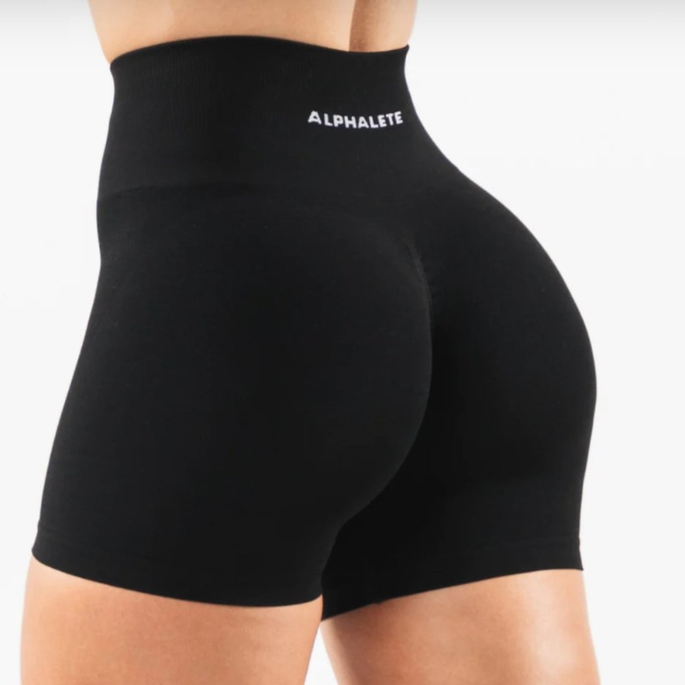 Alphalete Amplify Black Medium